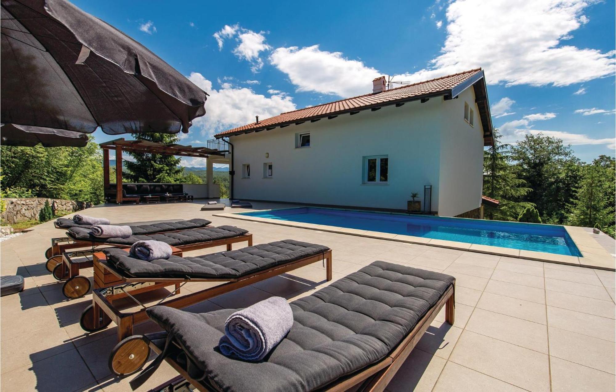 Holiday home Beautiful Home In Jurdani With Wifi Jurdani